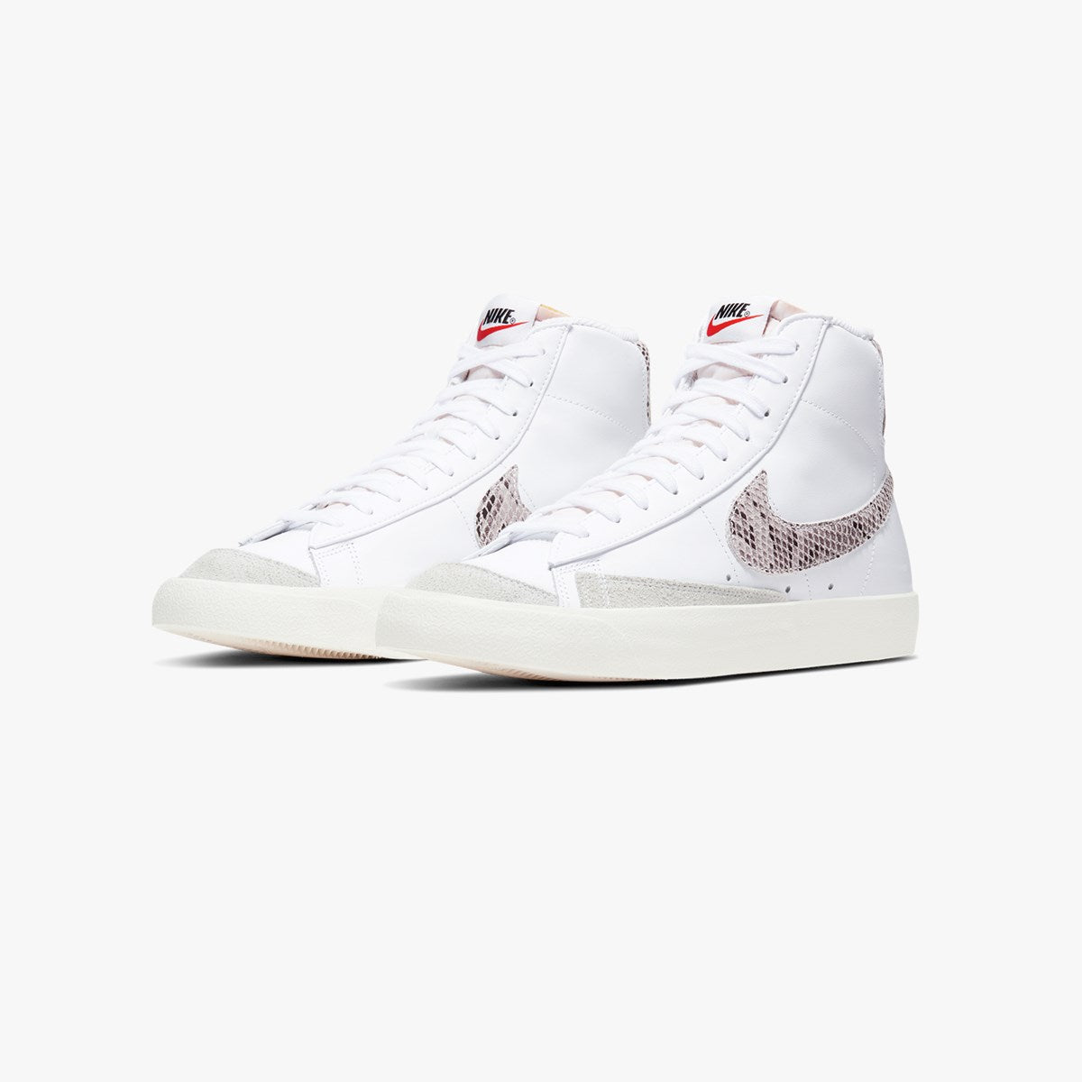 NIKE BLAZER MID 77